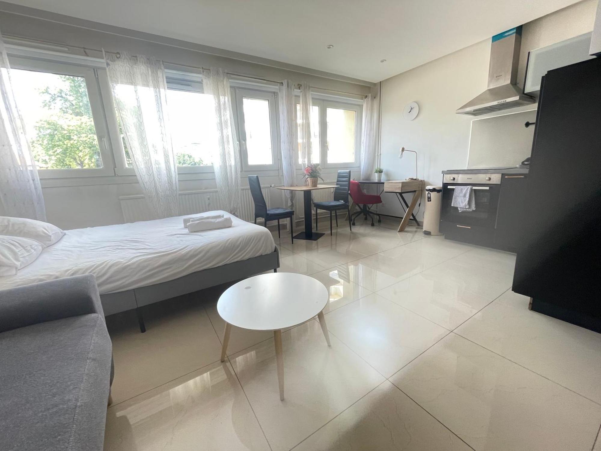 Plantiere - Studio Centre Quartier Queuleu - 2 Personnes Apartman Metz Kültér fotó